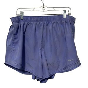 Nike Women’s Plus Size Tempo Running Short. LIKE NEW!!